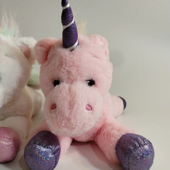 Six Flags Exclusive Unicorns Pink Purple Hooves Rainbow Mane Flat Lay Plush 2ct - Picture 3 of 9